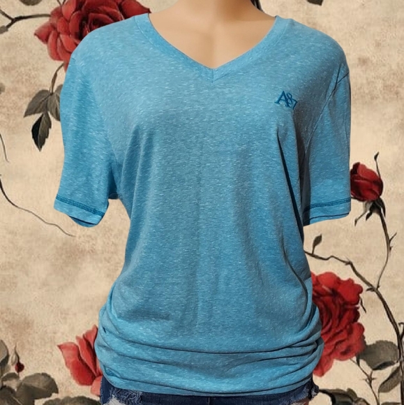 Tshirt - Picture 1 of 2